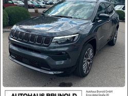 Grau Neu 2025 Jeep Compass Summit SUV | 40.900 € (Etwas zu teuer)