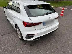 Weiß Gebraucht 2021 Audi A3 Sportback e-tron S-Line Limousine | 26.500 € (Fairer Preis)