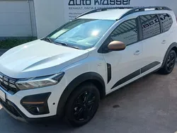 Weiß Gebraucht 2023 Dacia Jogger Extreme Kombi | 24.290 € (Fairer Preis)