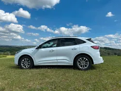 Weiß Gebraucht 2022 Ford Kuga ST-Line X SUV | 27.900 € (Guter Preis)