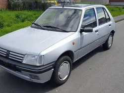 Peugeot 205
