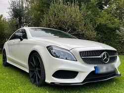 Weiß Gebraucht 2016 Mercedes CLS350 AMG Limousine | 29.800 € (Teuer)