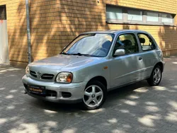 Silber Gebraucht 2000 Nissan Micra Kleinwagen | 2.990 € (Etwas zu teuer)