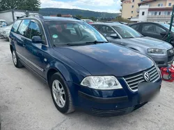 Blau Gebraucht 2001 VW Passat Kombi | 950 € (Guter Preis)