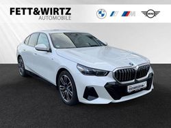 Mineralweiss metallic Gebraucht 2024 BMW i5 M Sport Limousine | 52.390 € (Teuer)
