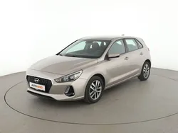 Braun Gebraucht 2019 Hyundai i30 Trend Limousine | 11.710 € (Fairer Preis)