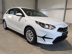 Weiss Neu 2025 Kia Ceed Best Limousine | 25.149 € (Fairer Preis)