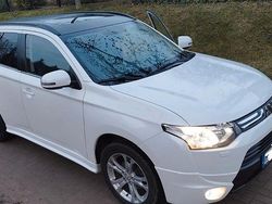Weiß Gebraucht 2013 Mitsubishi Outlander SUV | 8.500 € (Fairer Preis)