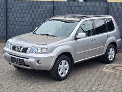 Silber Gebraucht 2004 Nissan X-Trail SUV | 10.499 €