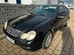 Schwarz Gebraucht 2006 Mercedes C160 Coupé | 1.290 € (Fairer Preis)