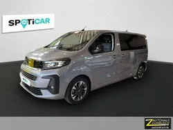 Kontrast grau metallic (grau) Gebraucht 2024 Opel Zafira Life Van | 43.780 € (Teuer)