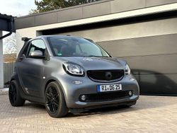 Grau Gebraucht 2019 Smart ForTwo Cabrio Cabrio | 20.500 € (Teuer)