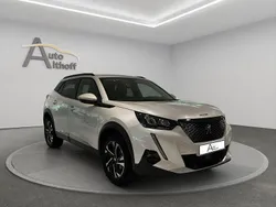 Weiß Gebraucht 2021 Peugeot 2008 Allure SUV | 18.499 € (Fairer Preis)