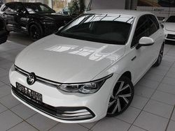 Weiß Gebraucht 2022 VW Golf VIII Style Limousine | 25.490 € (Guter Preis)