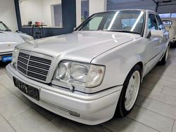 Silber Gebraucht 1994 Mercedes E60 AMG AMG Limousine | 185.000 €