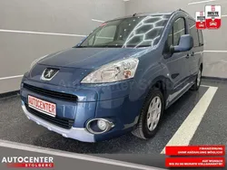 Blau Gebraucht 2010 Peugeot Partner Family Van / Kleinbus | 7.900 € (Fairer Preis)