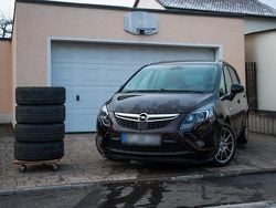 Braun Gebraucht 2015 Opel Zafira SUV | 6.500 € (Guter Preis)