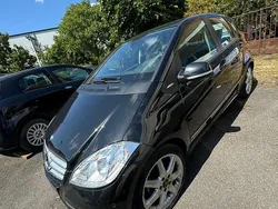 Schwarz Gebraucht 2010 Mercedes A180 Kleinwagen | 2.850 € (Fairer Preis)