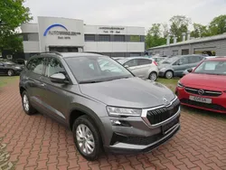 Grau Gebraucht 2024 Skoda Karoq SUV | 26.888 € (Superpreis)
