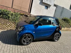 Blau Gebraucht 2017 Smart ForTwo Coupé Prime Kleinwagen | 13.000 € (Fairer Preis)