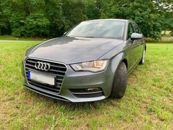 Grau Gebraucht 2013 Audi A3 Sport Kleinwagen | 11.500 € (Guter Preis)