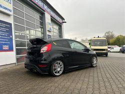 Schwarz Gebraucht 2016 Ford Fiesta ST Kleinwagen | 14.249 €