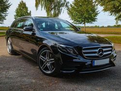 Schwarz Gebraucht 2018 Mercedes E200 AMG Kombi | 27.400 € (Fairer Preis)
