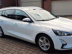Weiß Gebraucht 2020 Ford Focus Cool & Connect Limousine | 8.900 € (Superpreis)