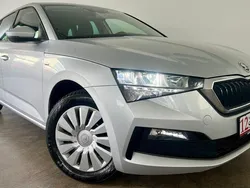 Silber Gebraucht 2022 Skoda Scala Clever Kleinwagen | 16.590 € (Guter Preis)