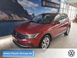 Rot metallic Gebraucht 2021 VW Tiguan Life SUV | 22.750 € (Guter Preis)