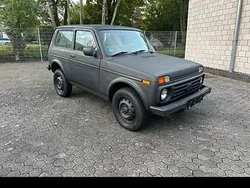 Schwarz Gebraucht 2011 Lada niva SUV | 6.299 € (Guter Preis)