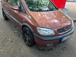 Andere farben Gebraucht 2001 Opel Zafira Van / Kleinbus | 1.700 € (Fairer Preis)