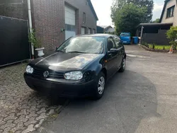Schwarz Gebraucht 1999 VW Golf IV Kleinwagen | 800 € (Superpreis)