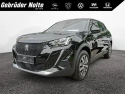 Schwarz Gebraucht 2023 Peugeot e-2008 Active SUV | 21.950 € (Fairer Preis)