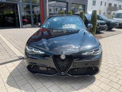 Schwarz Gebraucht 2023 Alfa Romeo Giulia Competizione Limousine | 34.950 € (Fairer Preis)