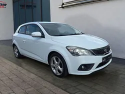 Weiß Gebraucht 2011 Kia ProCeed Spirit Kleinwagen | 3.480 € (Fairer Preis)