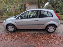 Silber Gebraucht 2006 Ford Fiesta Limousine | 1.000 € (Guter Preis)