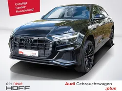 Mythosschwarz metallic Gebraucht 2022 Audi Q8 Ambiente SUV | 62.475 € (Superpreis)