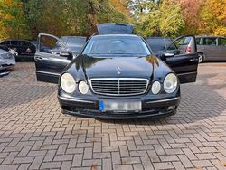 Schwarz Gebraucht 2005 Mercedes E350 Kombi | 4.200 €