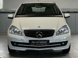 Weiß Gebraucht 2012 Mercedes A160 Limousine | 10.630 € (Teuer)
