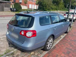 Grau Gebraucht 2009 VW Passat Kombi | 2.990 €