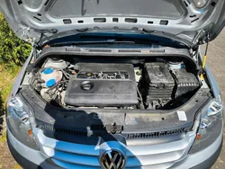 Grau Gebraucht 2005 VW Golf IV Kleinwagen | 3.500 €