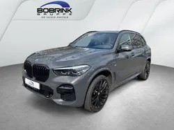 Grau Gebraucht 2022 BMW X5 M Sport SUV | 46.800 € (Superpreis)