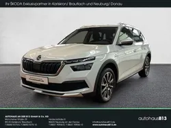 Moonweiß perleffekt met. Gebraucht 2024 Skoda Kamiq ScoutLine SUV | 23.990 € (Fairer Preis)