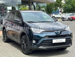 Dunkelblau metallic Gebraucht 2018 Toyota RAV4 Edition-S SUV | 24.980 € (Fairer Preis)