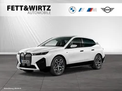 Mineralweiss Gebraucht 2023 BMW iX SUV | 83.800 € (Teuer)