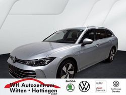 Oyster silver metallic Gebraucht 2025 VW Passat Business Kombi | 37.817 € (Superpreis)