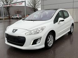 Weiß Gebraucht 2012 Peugeot 308 Active Limousine | 2.999 € (Fairer Preis)