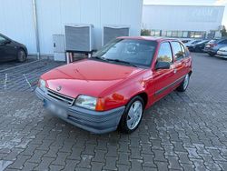 Rot Gebraucht 1990 Opel Kadett Limousine | 3.999 €