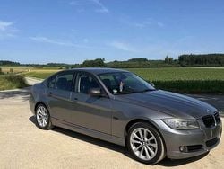 Grau Gebraucht 2010 BMW 320 Limousine | 5.600 € (Fairer Preis)